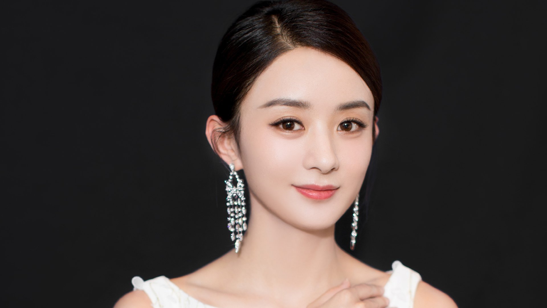 传统文化融合现代比赛，传统文化与现代文化的碰撞和融合