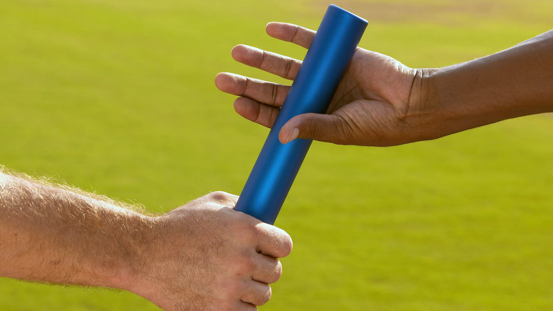 开云体育登陆入口-NBA官方宣布首个“赛季最佳团队精神奖”设立，nba最佳队友奖杯